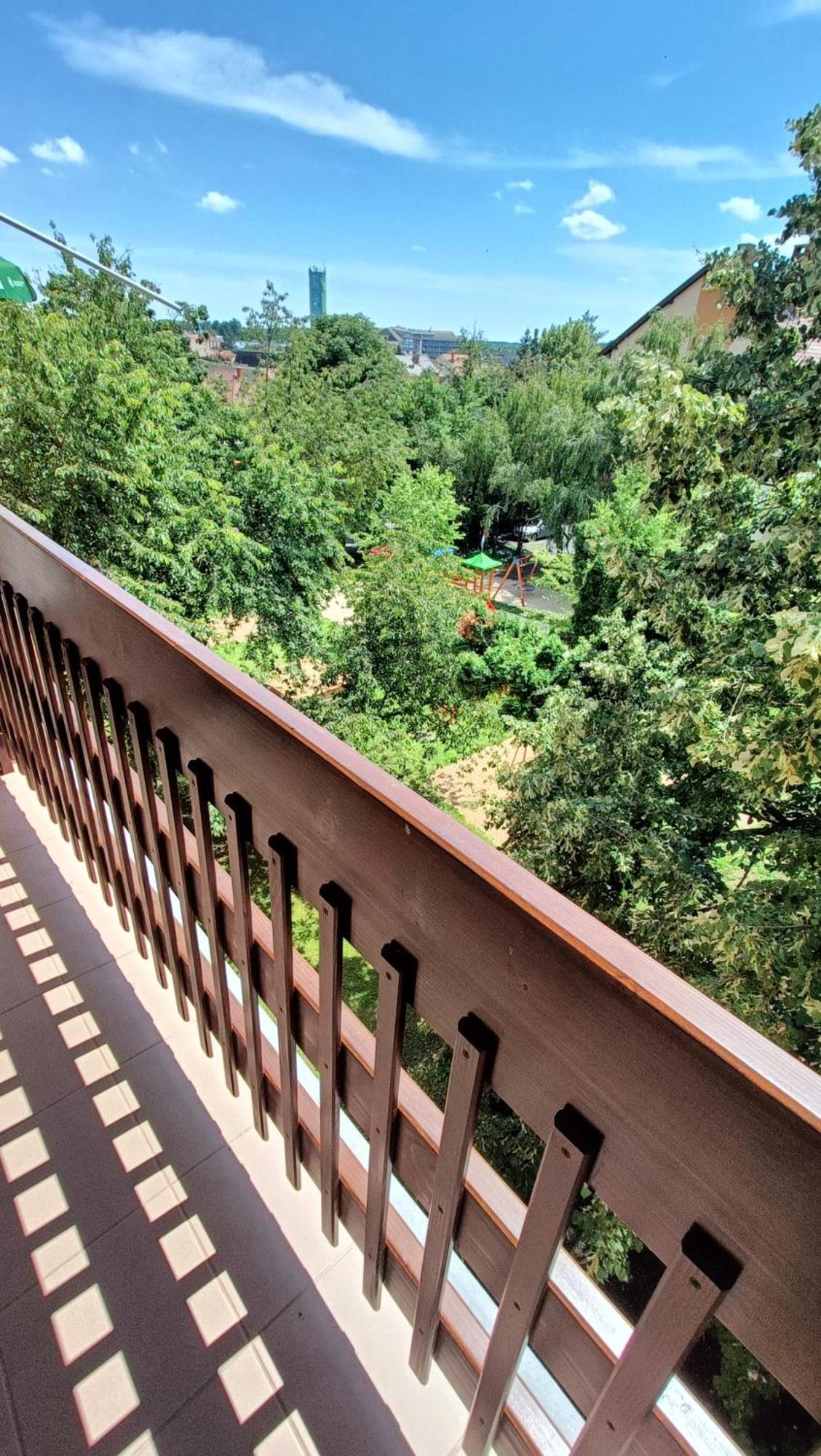 Newisland Family Apartman Sárvár Zewnętrze zdjęcie